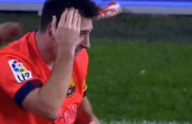 Messi trafiony butelką w głowę