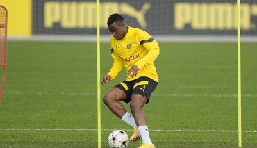 moukoko borussia barca