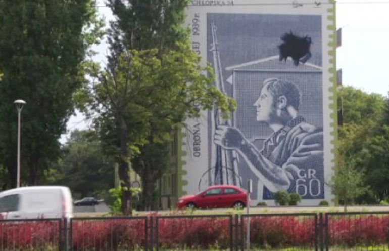 Mural w hołdzie obrońcom Poczty Polskiej w Gdańsku