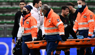 neymar kontuzja nosze