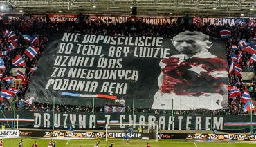 NIE DOPUŚCILIŚCIE DO TEGO, ABY LUDZIE UZNALI WAS ZA NIEGODNYCH PODANIA RĘKI