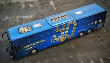 Nowy autokar dla piłkarzy oraz sztabu Arki Gdynia