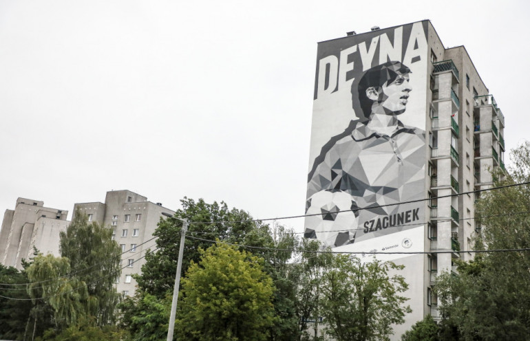 Nowy Mural przedstawiający Kazimierza Deynę