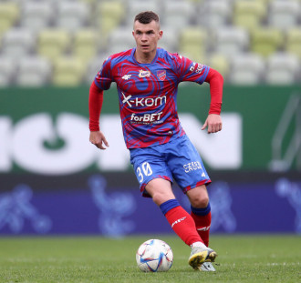Obrońca trofeum gra dalej