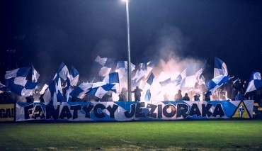 Oprawa kibiców Jezioraka Iława