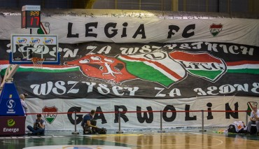 oprawa kibiców koszykarskiej Legii