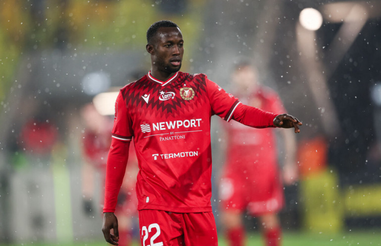 osman bukari w trakcie meczu widzewa łódź