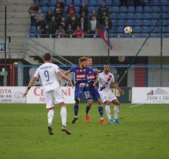 Mistrz Polski lepszy od beniaminka z Częstochowy