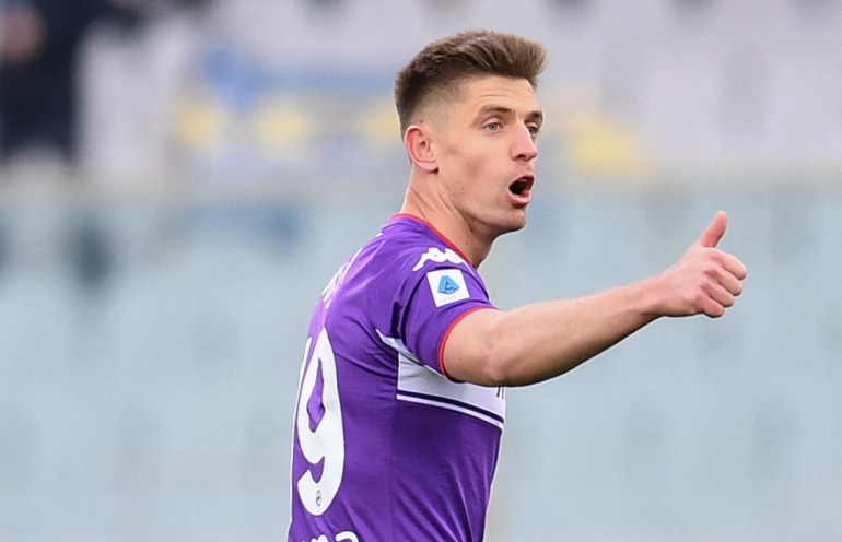 piątek fiorentina kontrakt
