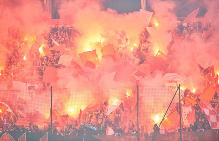pirotechnika użyta podczas meczu na stadionie widzewa