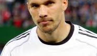 Podolski chwali polskich kibiców