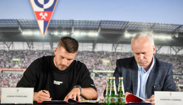 Podpisanie kontraktu z Górnikiem Zabrze przez Łukasza Podolskiego