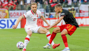 Polscy obrońcy na razie zostają w swoich klubach