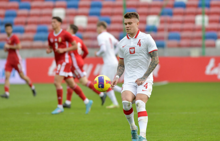 Polski piłkarz blisko przenosin do klubu z Premier League