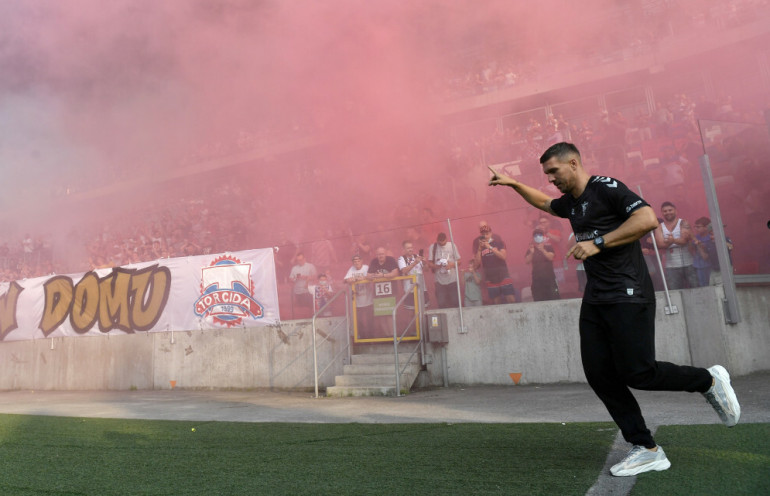 Powitanie Lukasa Podolskiego na stadionie Górnika Zabrze