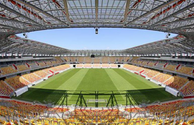 Prezes Stadionu w Białymstoku odpiera zarzuty kibiców