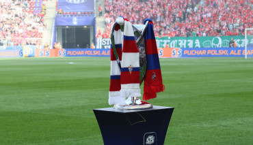 puchar polski z szalikami górnika i rakowa
