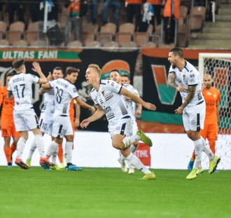 Pogoń utrzymała pozycję lidera Ekstraklasy