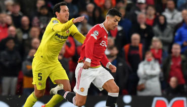 Ronaldo ratuje Manchester United