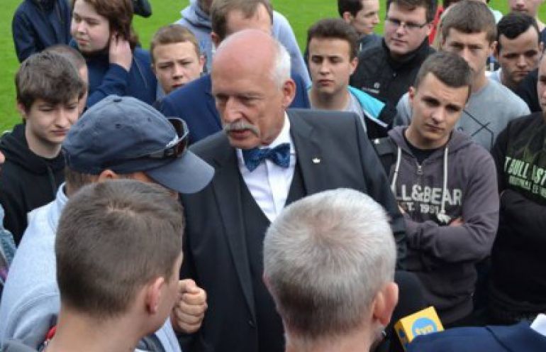 Śmierć kibica: JKM i Wipler o zachowaniu policji