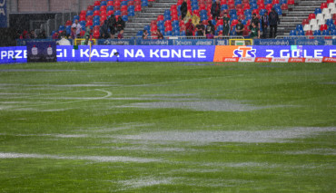stadion rakowa deszcz