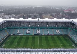 Nie wejdą na stadion? Kibice Wisły Kraków zapowiadają swoją obecność. W tle nowe oświadczenie Legii