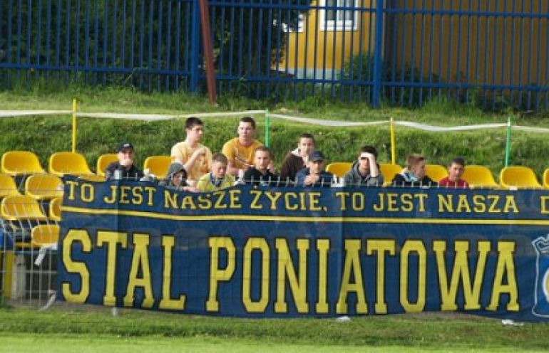 Stal Poniatowa w koszulkach... Motoru Lublin