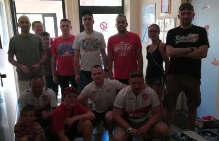 Sympatycy Rakowa Częstochowa pomogli chorym i samotnym dzieciom