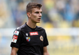GKS z pierwszym transferem