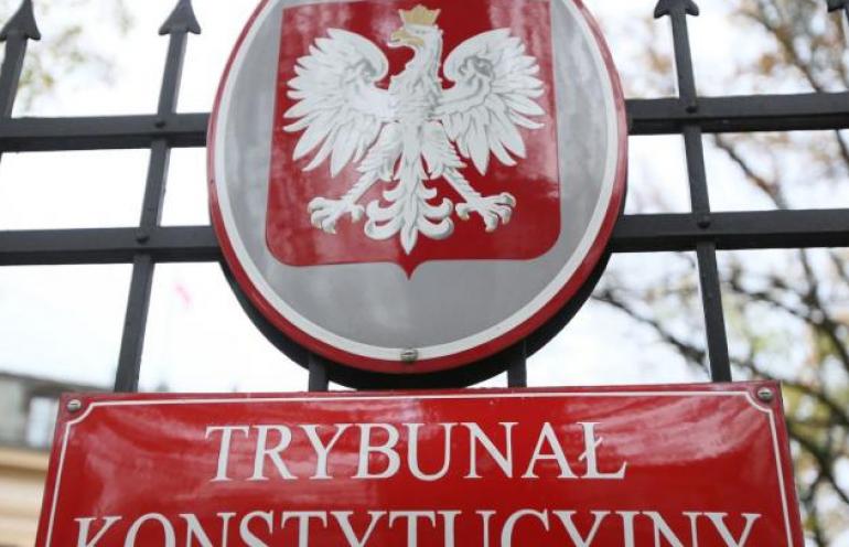 Trybunał Konstytucyjny orzekł w sprawie zakazu klubowego
