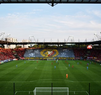 Widzewiacy z oprawą podczas meczu z Błękitnymi!