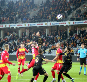 Widzew z lekką zadyszką, ale nadal pierwszy